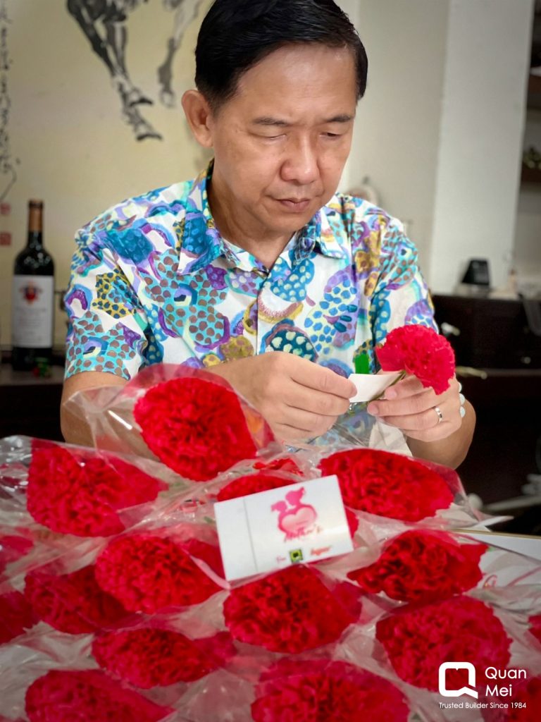 Steven making flowers